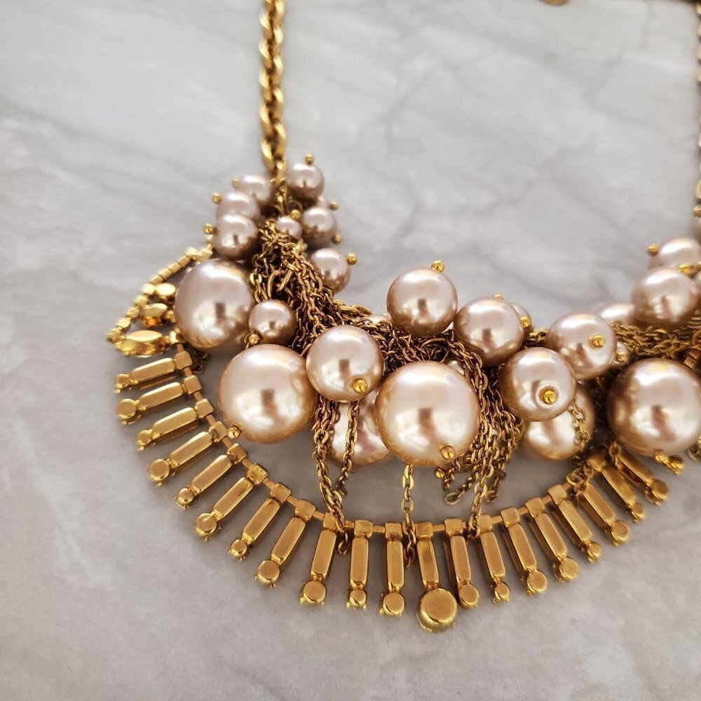 ✨ J.Crew RARE HTF Pearl Rhinestone Crystal Cluster Runway Statement Neckalce ✨ - Picture 15 of 16